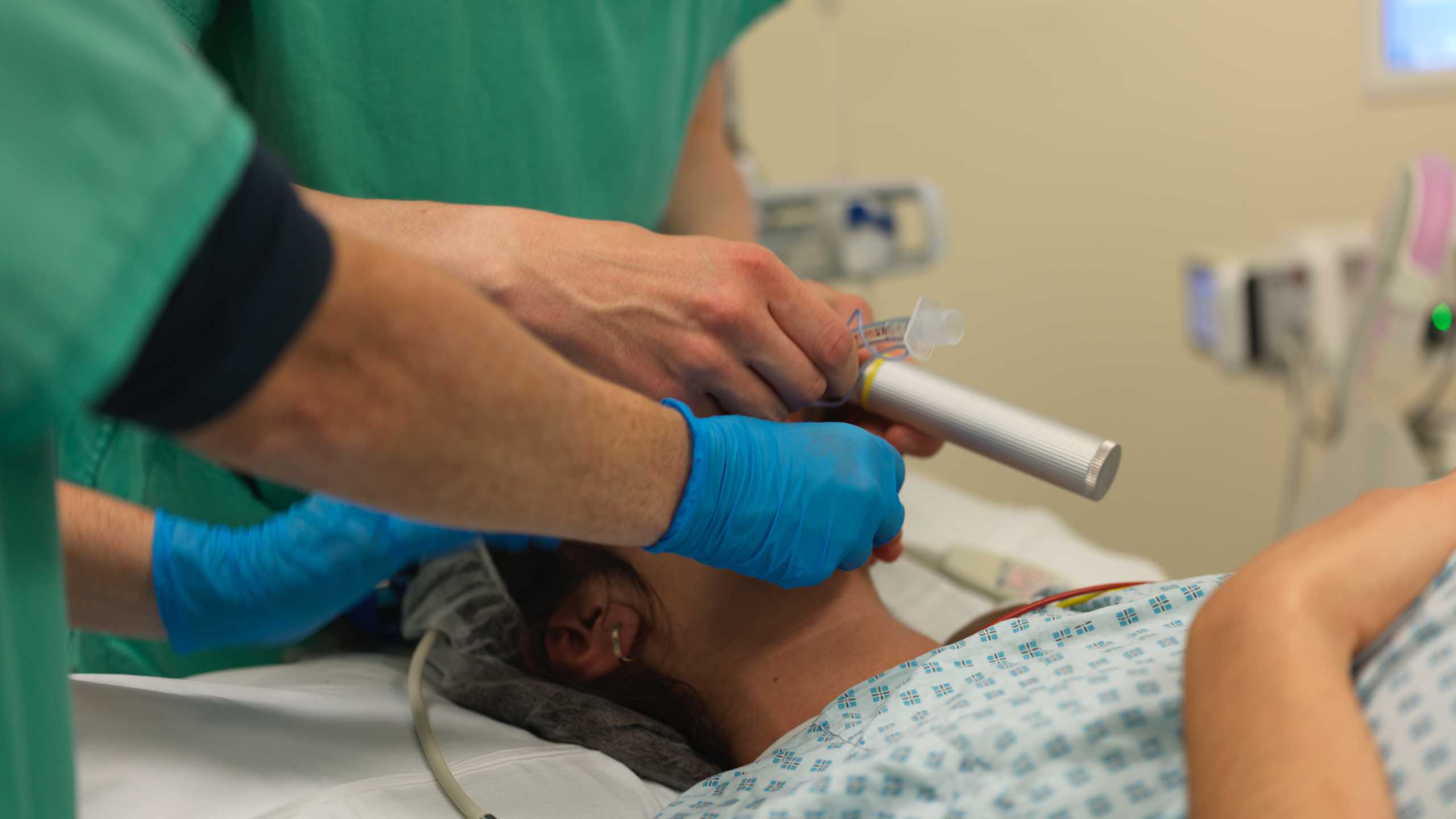 Image for task: Rapid sequence induction process in theatre