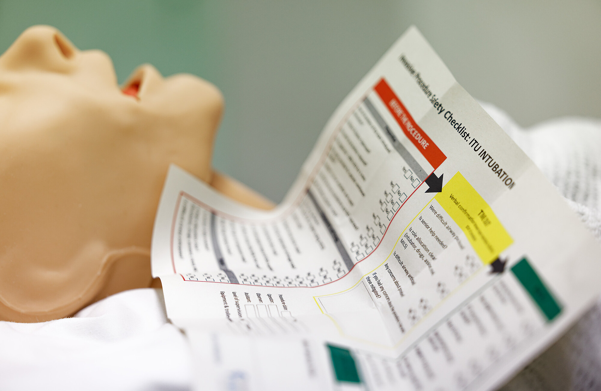 Image previewing the Rapid sequence induction (RSI) preparation outside the theatre task